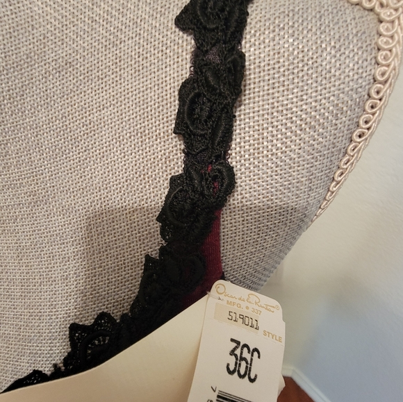 $500 OSCAR DE LA RENTA CORSET 36 C - Picture 4 of 6